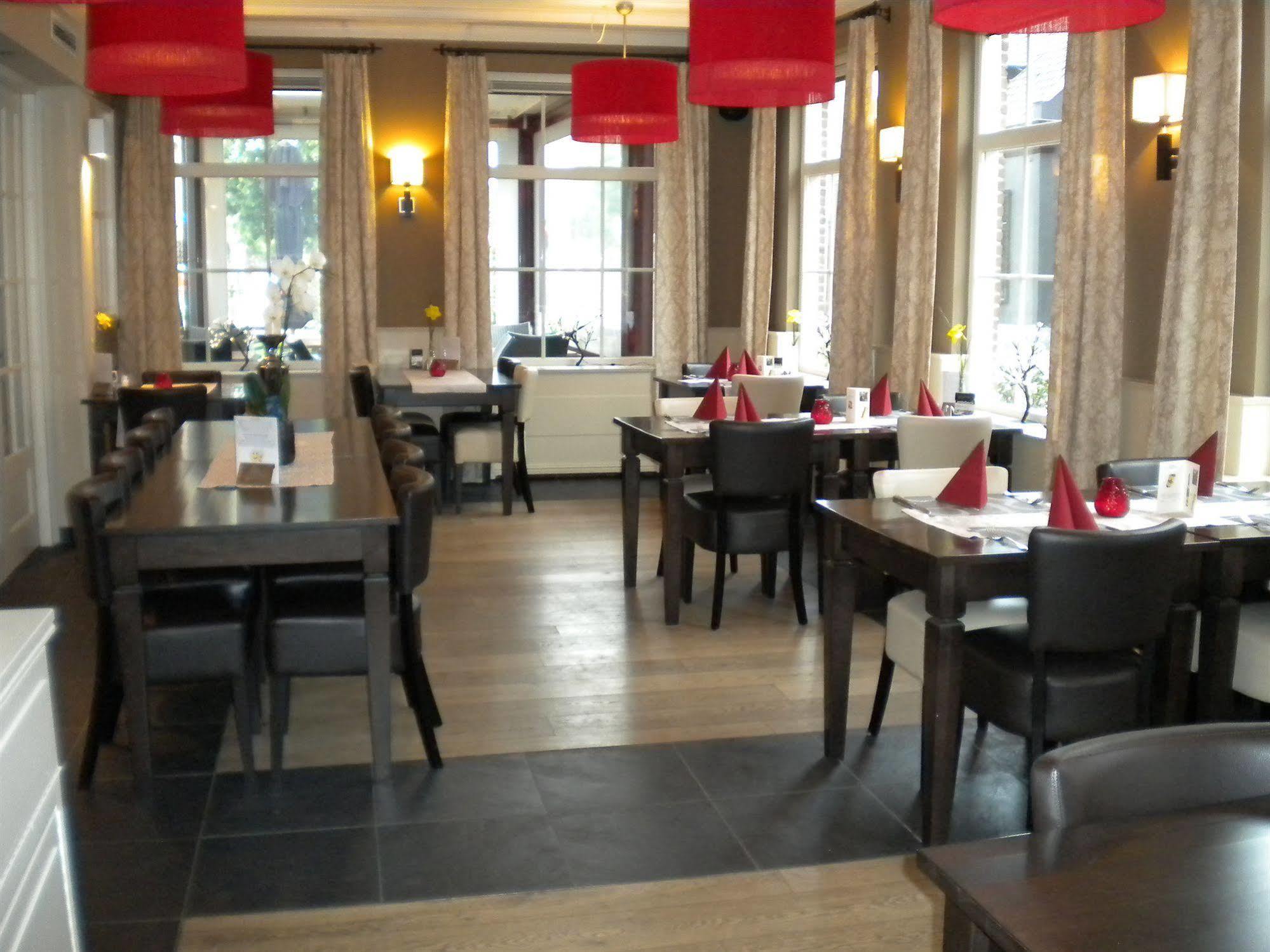 Hotel Restaurant 'T Trefpunt Made Exterior photo